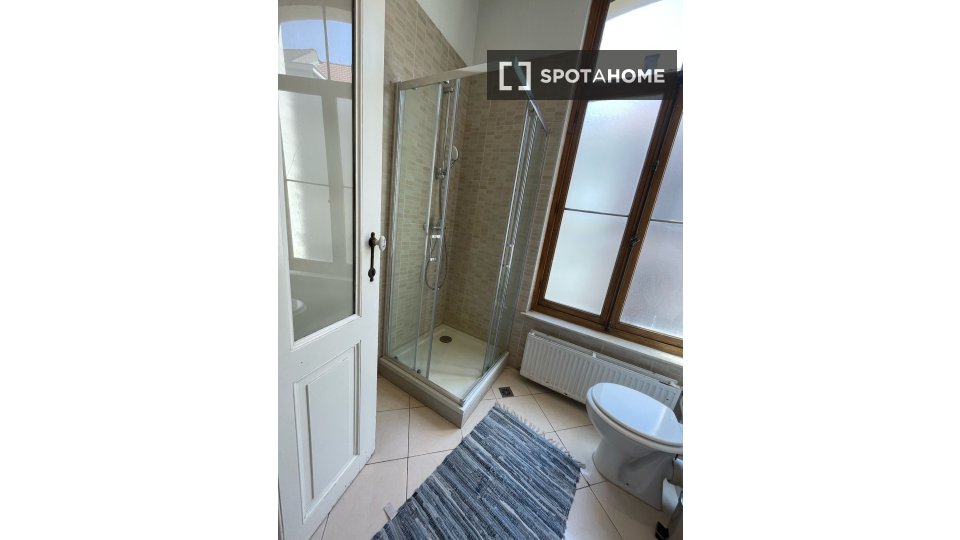 Double room Brussels, 4 beds — photo 10
