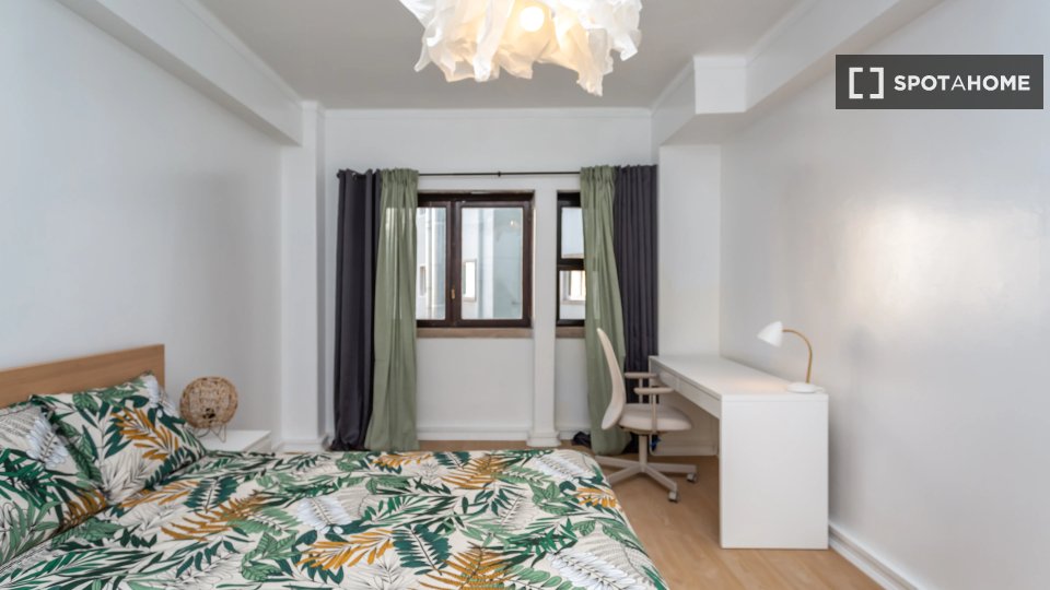 Double room Lisbon, 10 beds — photo 1