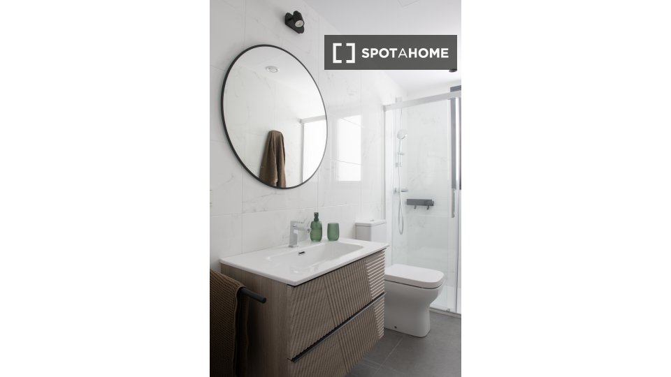 Apartment Seville, 2 beds, 100m² — photo 10