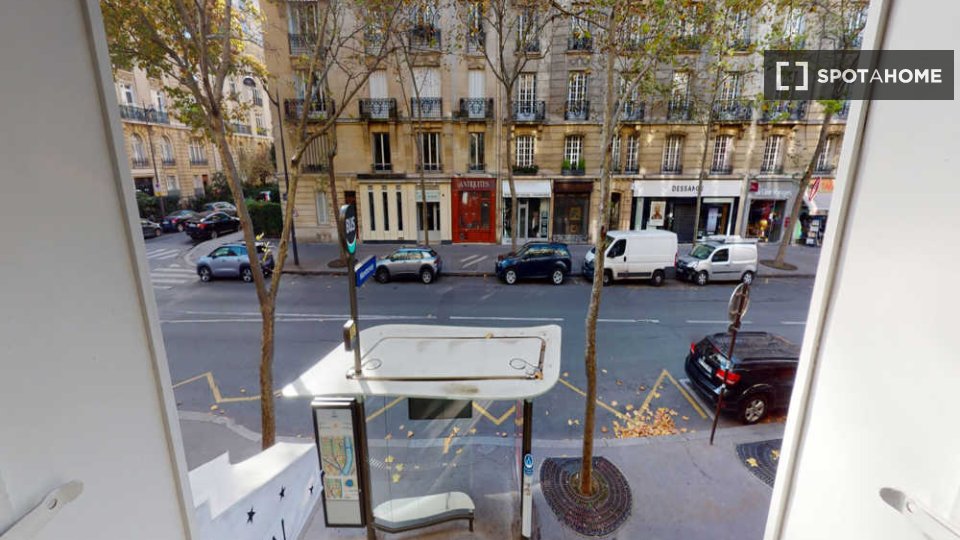 Double room Paris, 4 beds, 80m² — photo 3