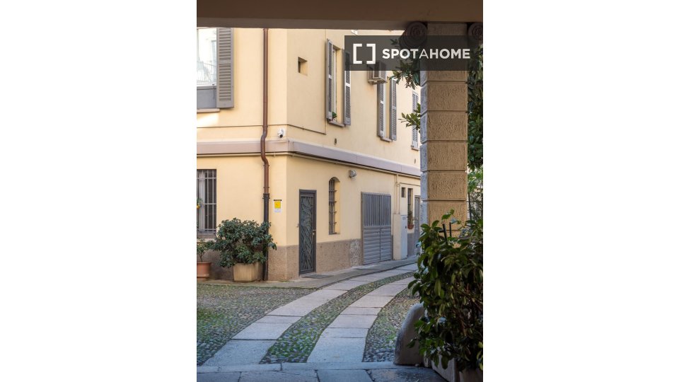 Apartment Milan, 1 bed, 40m² — photo 11