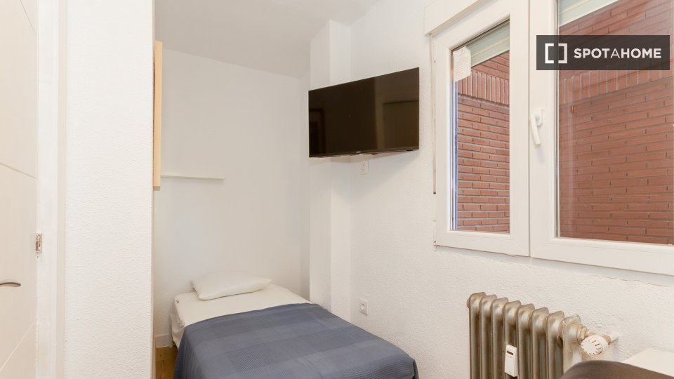 Se alquila habitación compartida en Alcalá de Henares