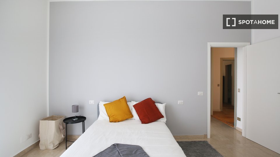 Double room Milan, 7 beds, 180m² — photo 2