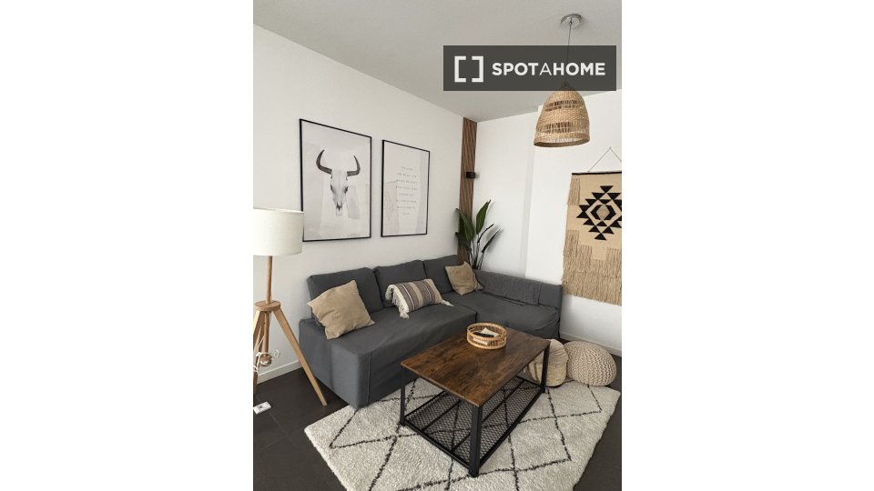 Apartment Valencia, 1 bed — photo 1