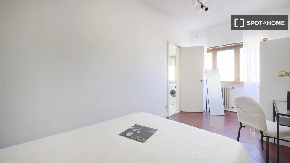 Double room Lisbon, 7 beds — photo 3