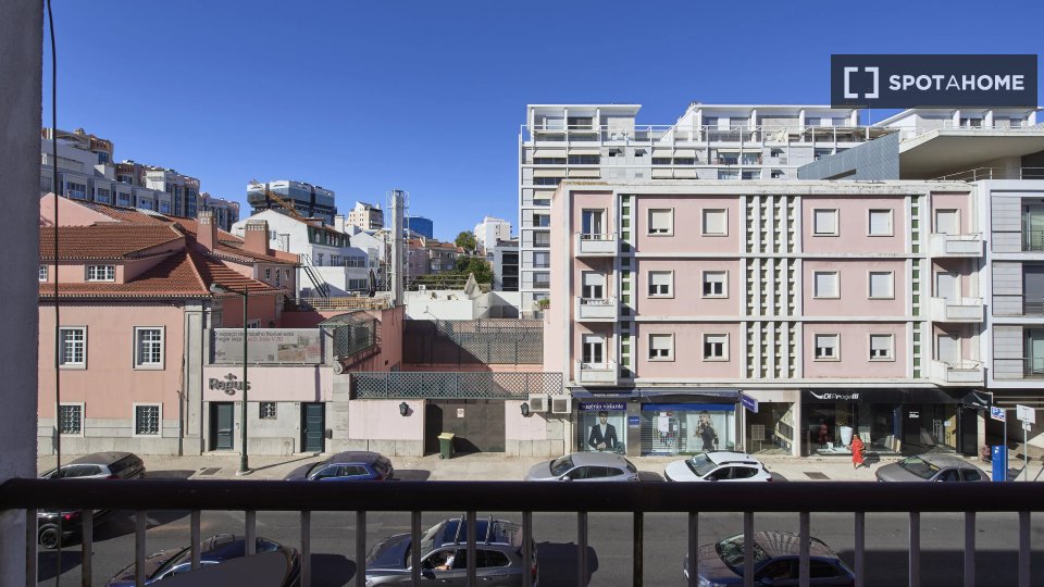 Double room Lisbon, 6 beds — photo 6