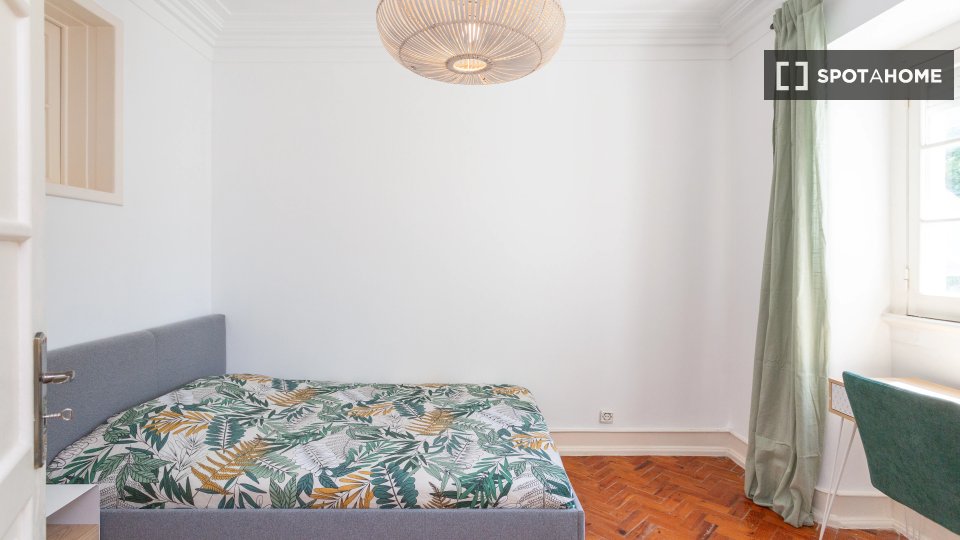 Double room Lisbon, 4 beds — photo 5