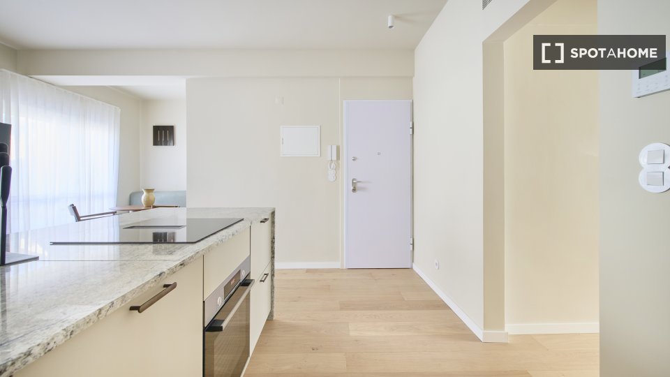 Apartment Lisbon, 1 bed — photo 18