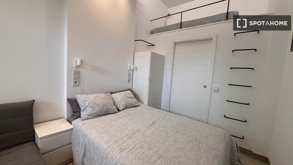 Apartment Madrid, 1 bed, 21m² — photo 29