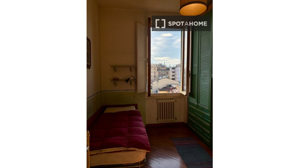 Double room Florence, 3 beds, 115m² — photo 9