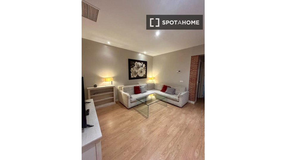 Apartment Madrid, 2 beds, 75m² — photo 20