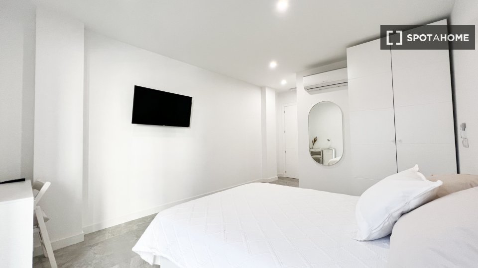 Apartment Madrid, 1 bed — photo 2