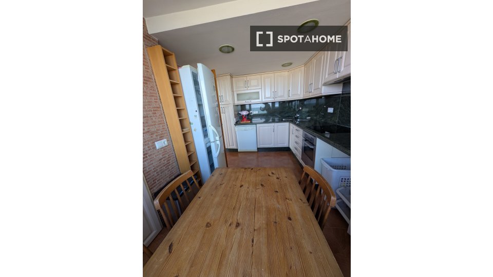 Apartment Valencia, 5 beds, 165m² — photo 22