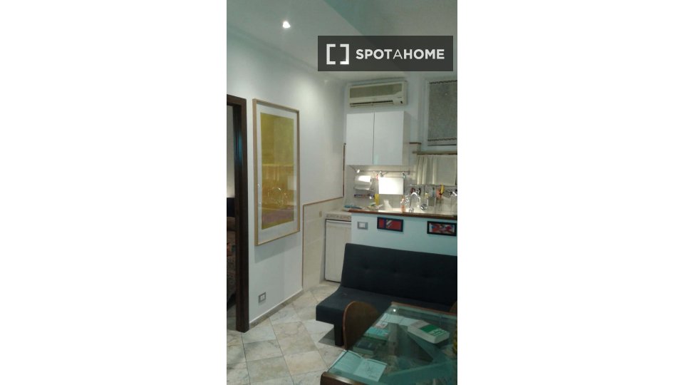 Apartment Rome, 1 bed, 30m² — photo 13