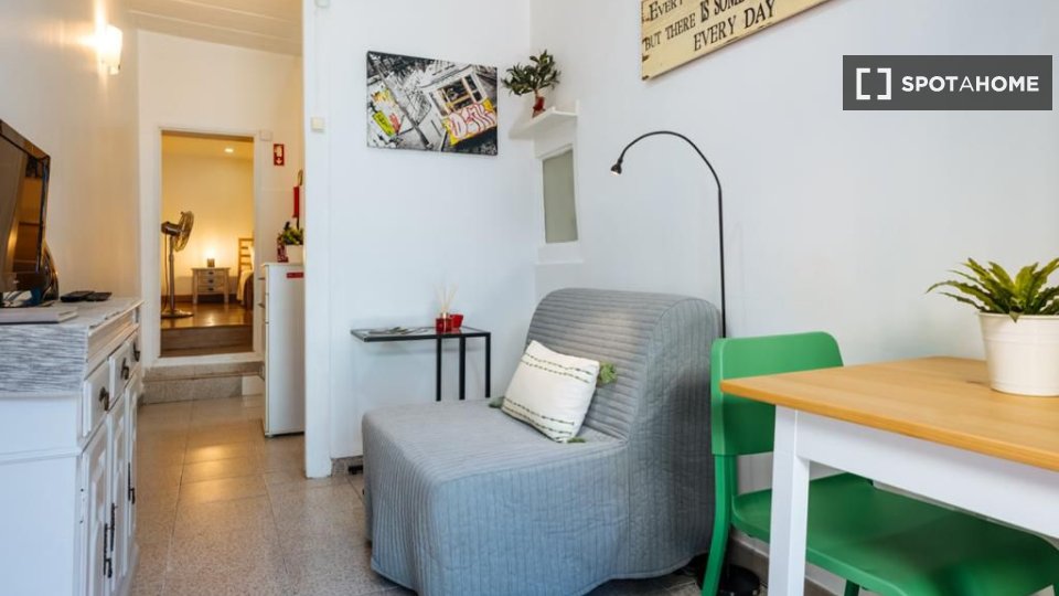 Apartment Lisbon, 1 bed, 50m² — photo 35