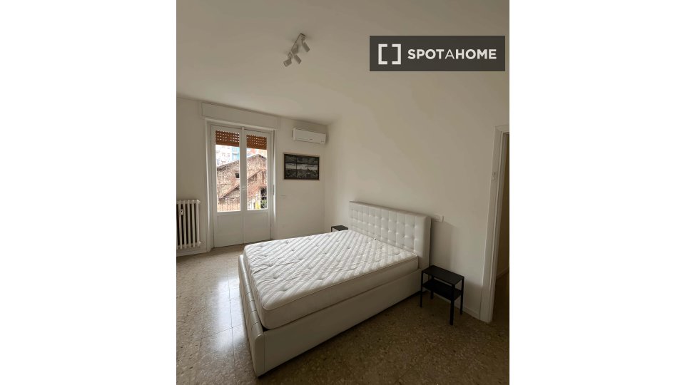 Appartement Milan, 1 chambre, 72m² — photo 2