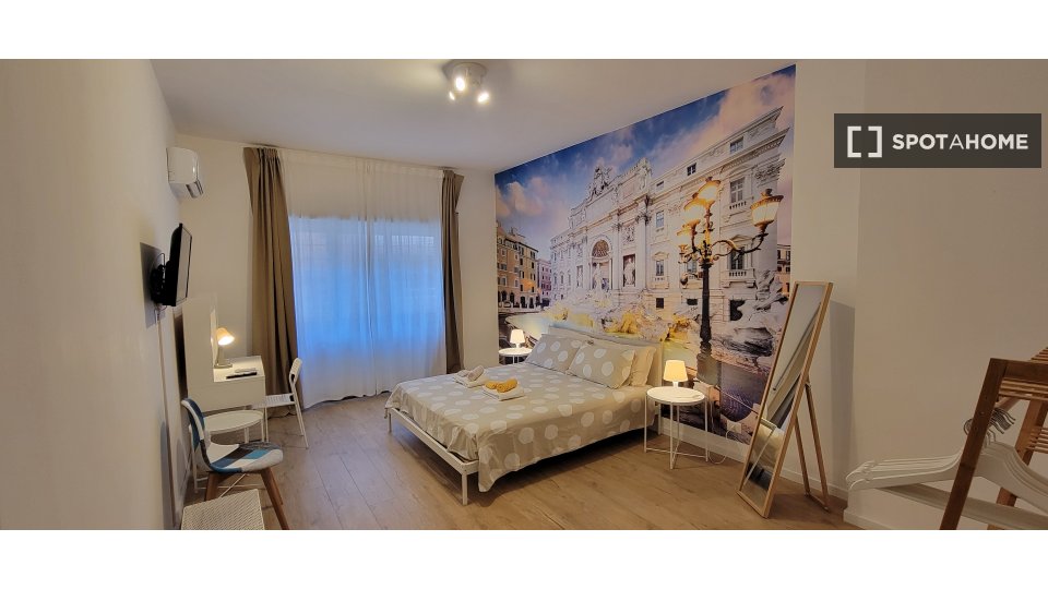 Double room Rome, 1 bed, 108m² — photo 1