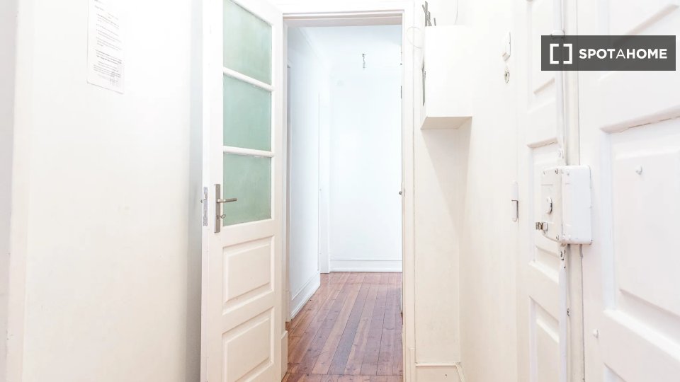 Double room Lisbon, 4 beds — photo 4