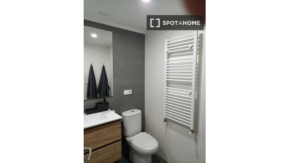 Apartment Valencia, 2 beds — photo 58