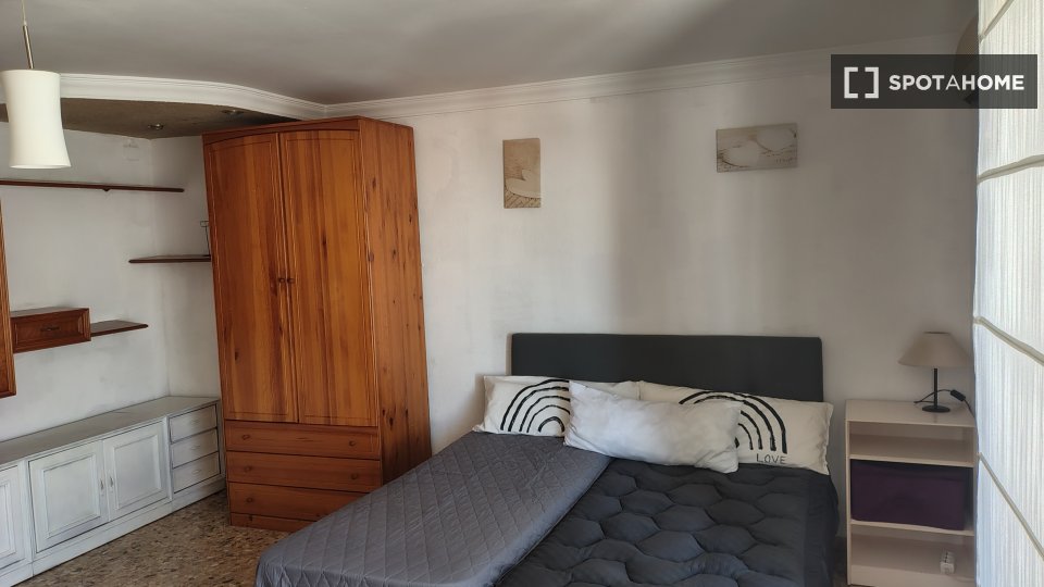 Double room Valencia, 4 beds, 105m² — photo 28