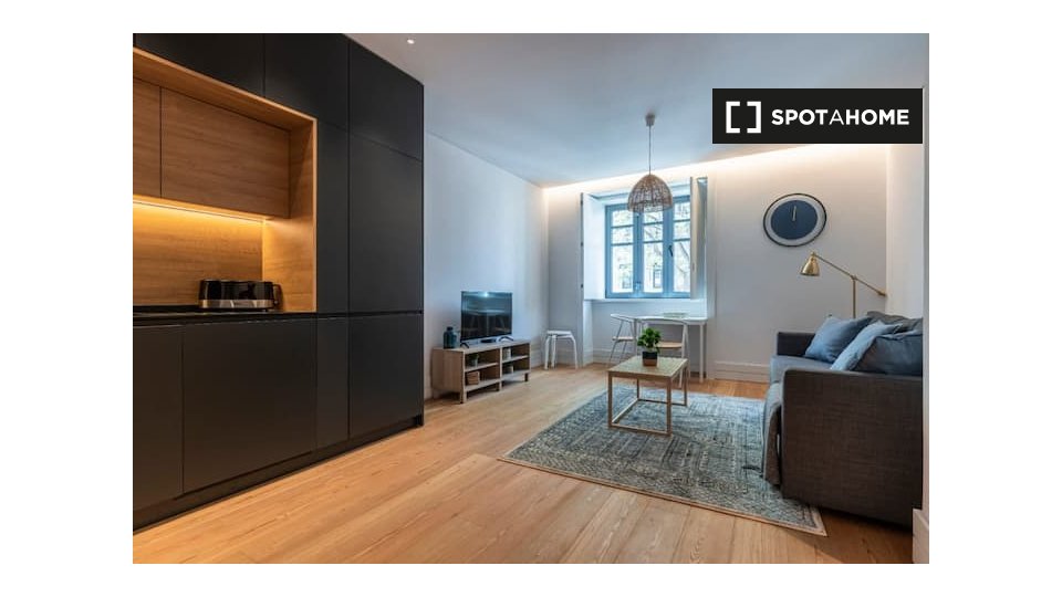 Apartment Lisbon, 1 bed — photo 19