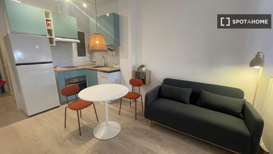 Apartment mono Barcelona, 33m² — photo 2