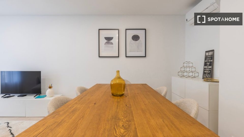 Apartment Lisbon, 2 beds — photo 1