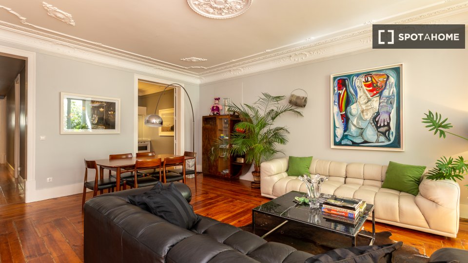 Apartment Lisbon, 2 beds, 180m² — photo 6