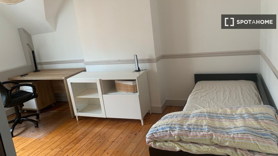 Double room Brussels, 7 beds — photo 13