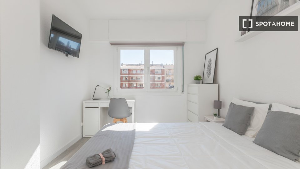 Double room Barcelona, 4 beds, 120m² — photo 17