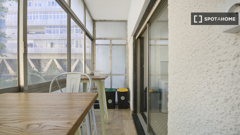 Double room Lisbon, 9 beds — photo 9