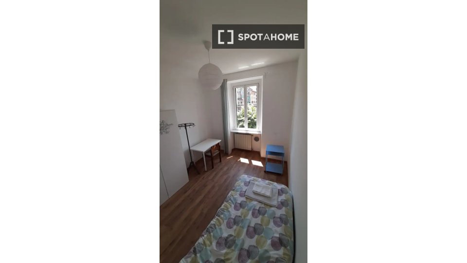 Double room Milan, 2 beds — photo 6