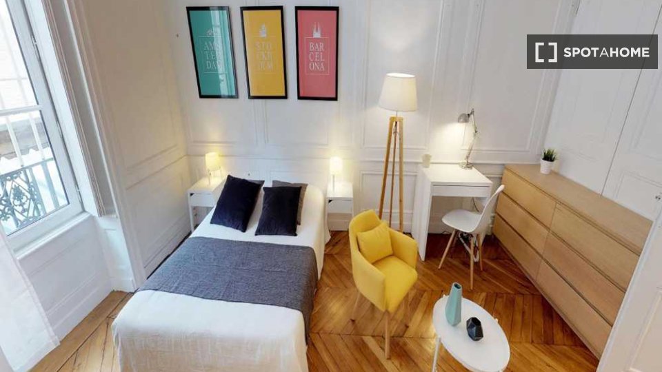Double room Lyon, 5 beds, 130m² — photo 9