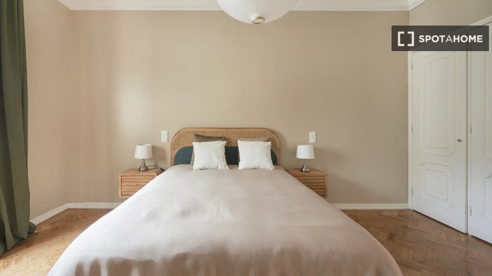 Double room Lisbon, 9 beds — photo 3