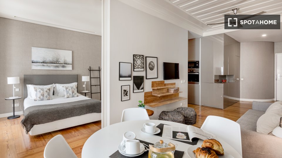 Apartment Lisbon, 1 bed — photo 2