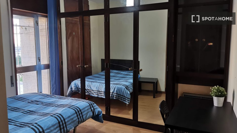 Double room Porto, 5 beds, 150m² — photo 12