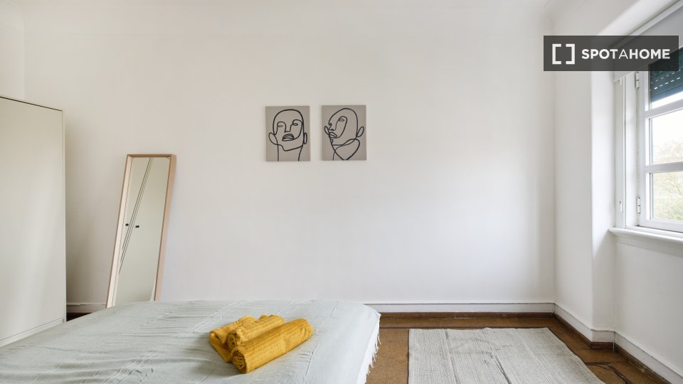 Double room Lisbon, 9 beds — photo 3
