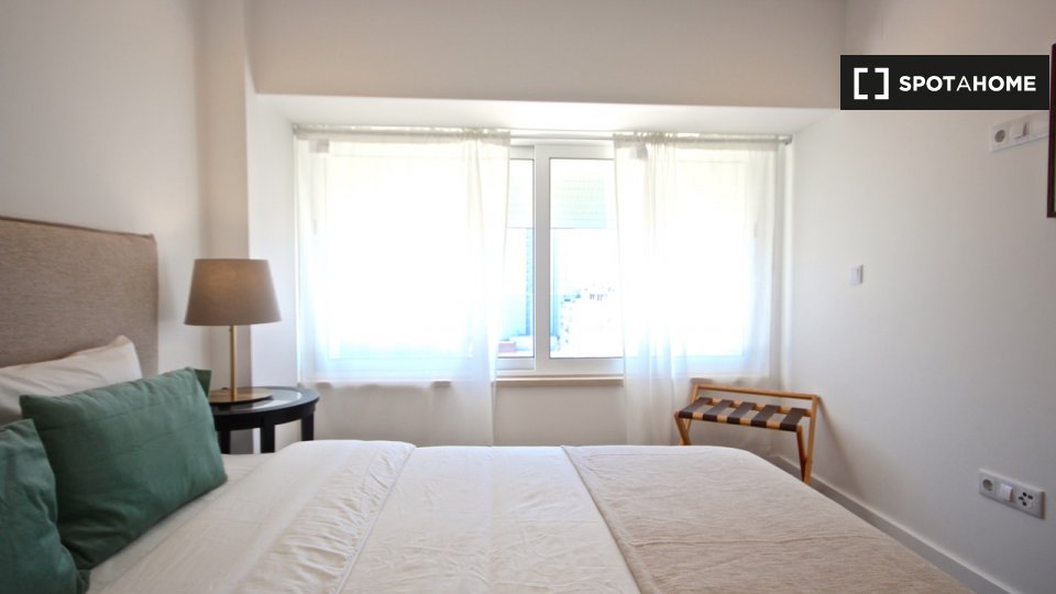 Apartment Lisbon, 1 bed — photo 17