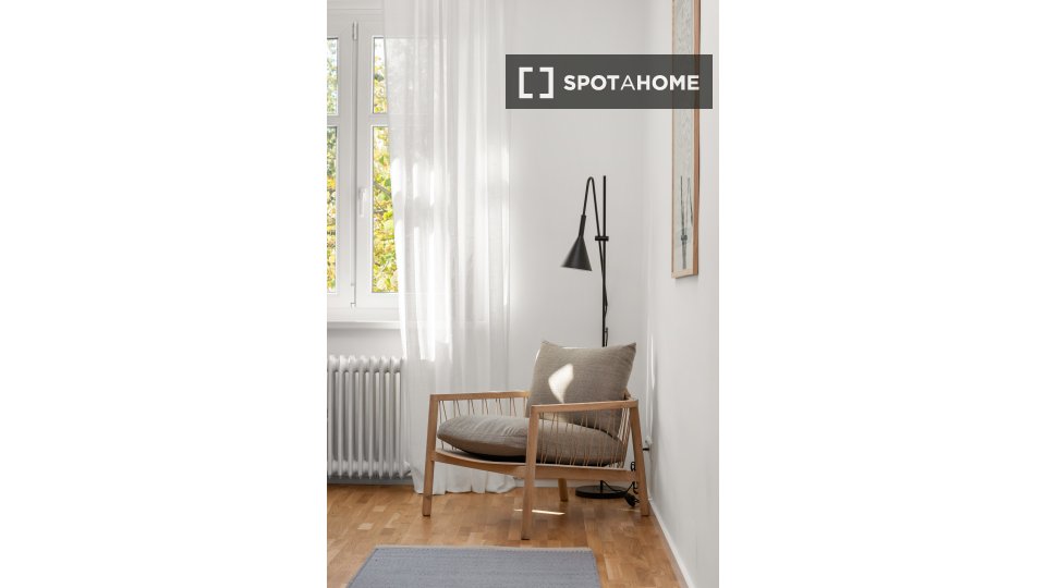 Apartment Berlin, 2 beds, 81m² — photo 2