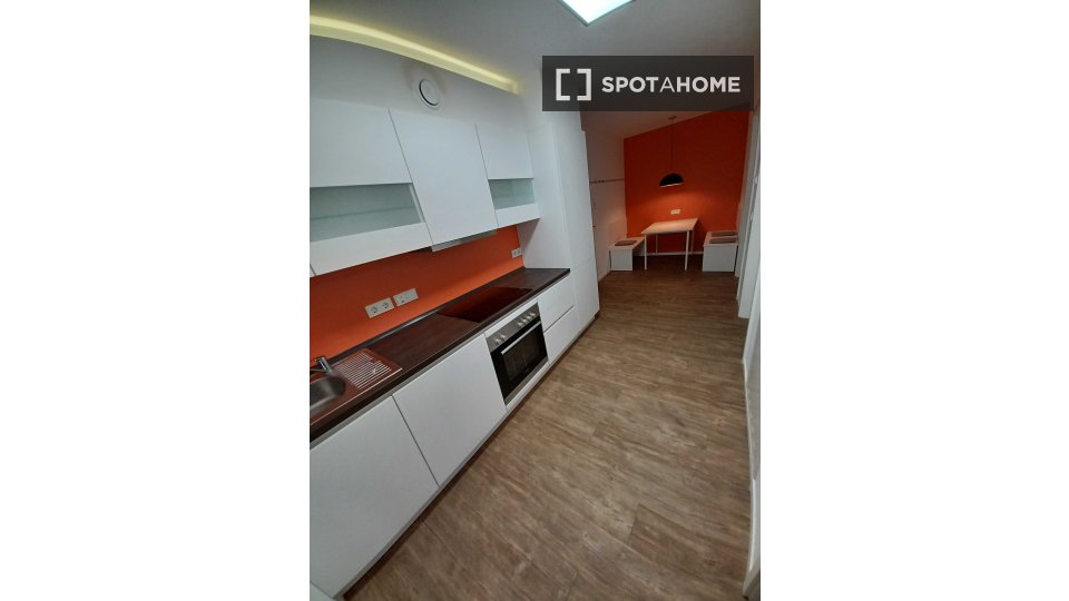 Double room Berlin, 1 bed, 53m² — photo 10