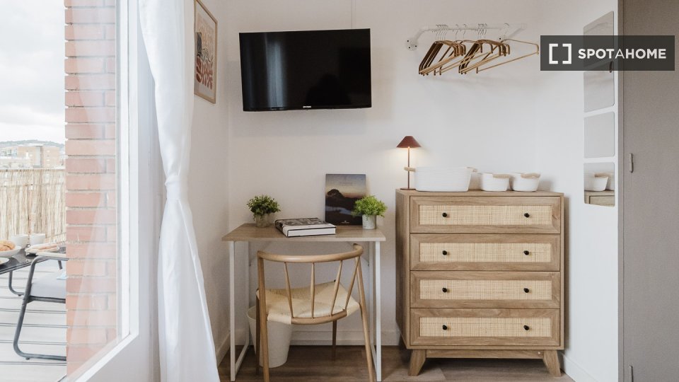 Double room Barcelona, 8 beds, 220m² — photo 42