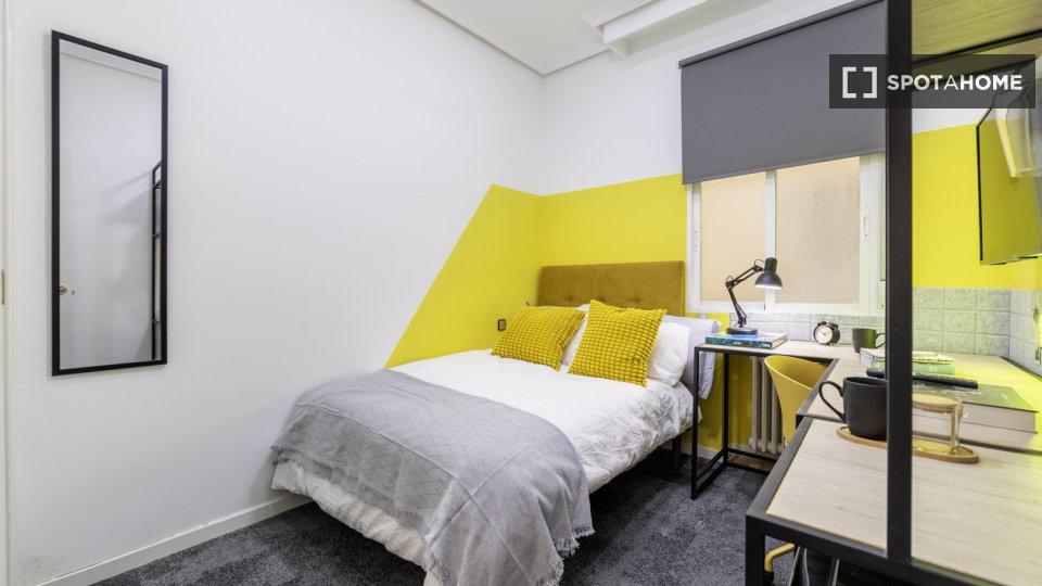 Double room Madrid, 8 beds — photo 34