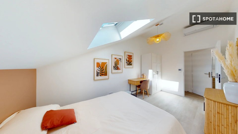 Double room Lyon, 17 beds — photo 48