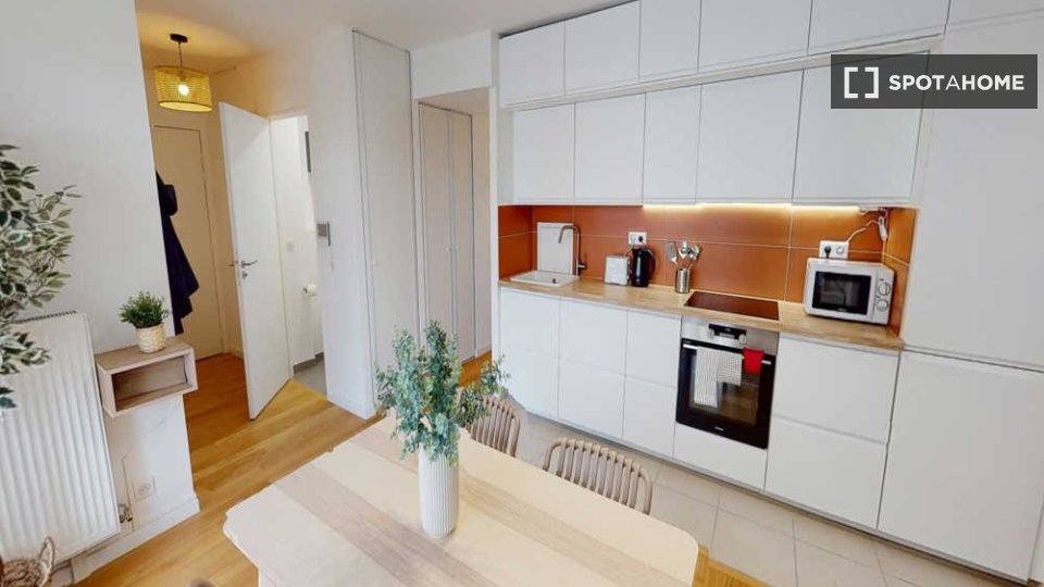 Double room Paris, 4 beds, 90m² — photo 10