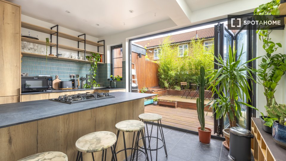 Apartment London, 4 beds — photo 12