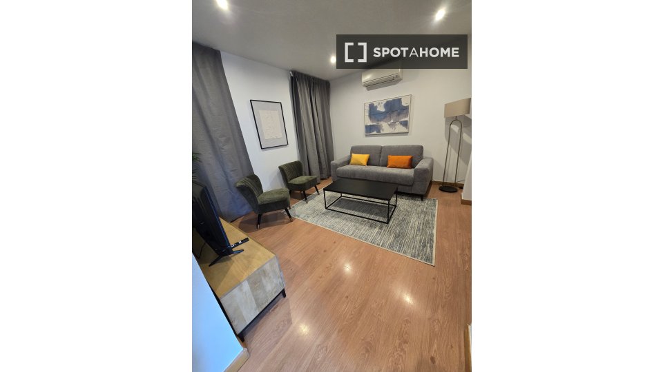 Apartment Madrid, 2 beds, 70m² — photo 8