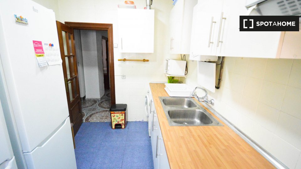 Double room Valencia, 4 beds, 95m² — photo 11