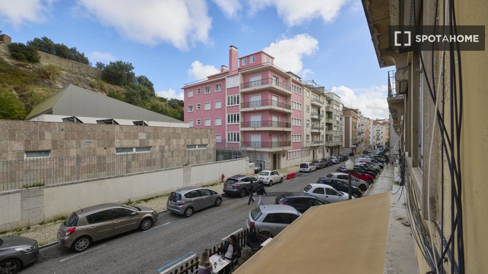 Double room Lisbon, 4 beds — photo 10