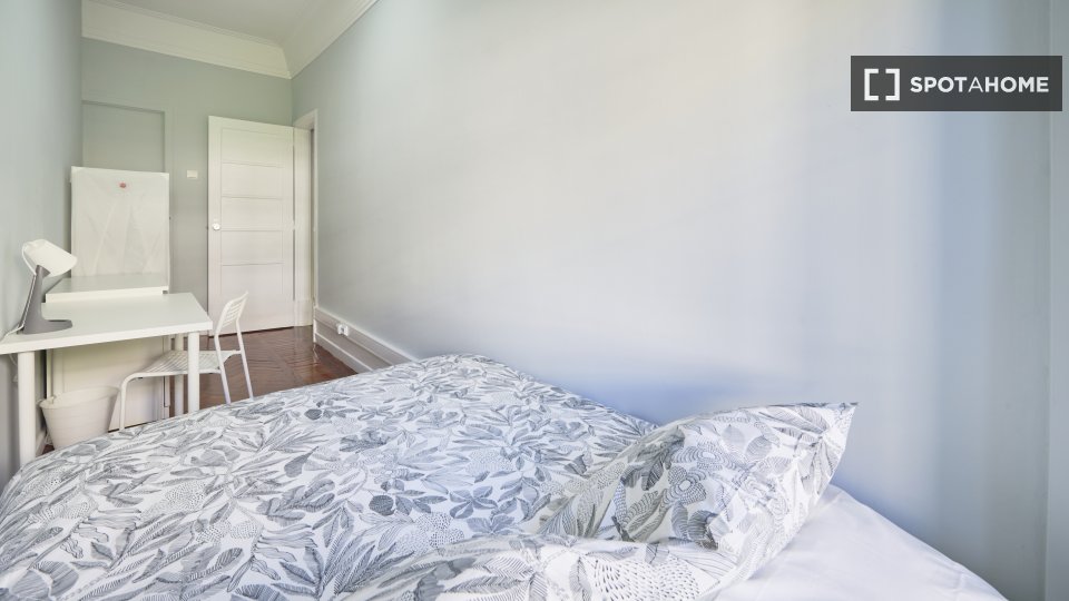 Double room Lisbon, 16 beds — photo 9