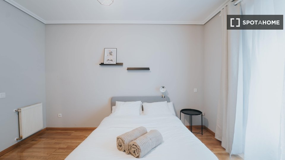 Double room Madrid, 4 beds — photo 15